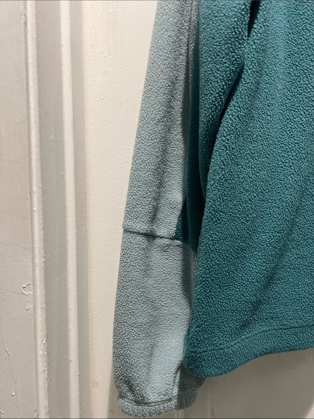 Patagonia Teal and Light Gray Quarter-Zip Fleece Pullover - Picture 6 of 10